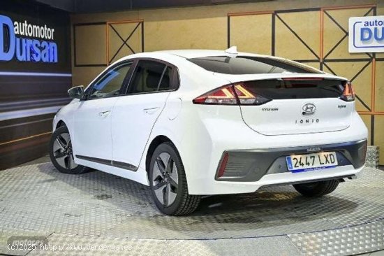 Hyundai Ioniq 1.6 Gdi Hev Tecno Dct de 2022 con 108.999 Km por 19.090 EUR. en Madrid