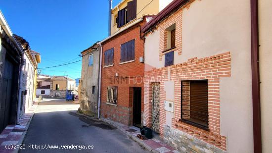 CASA EN VENTA EN MUÑANA, ÁVILA 05540 - AVILA