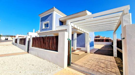 Villas de nueva construcción en amplias parcelas de más de 500 m² en Lorca - MURCIA