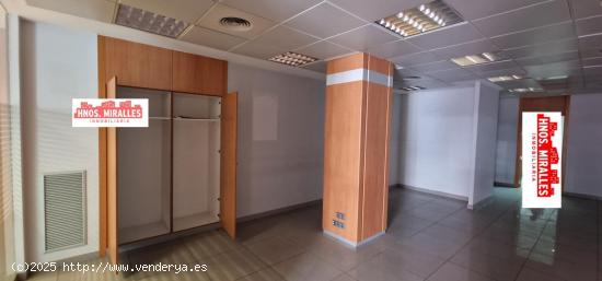 SE ALQUILA LOCAL COMERCIAL - ALICANTE