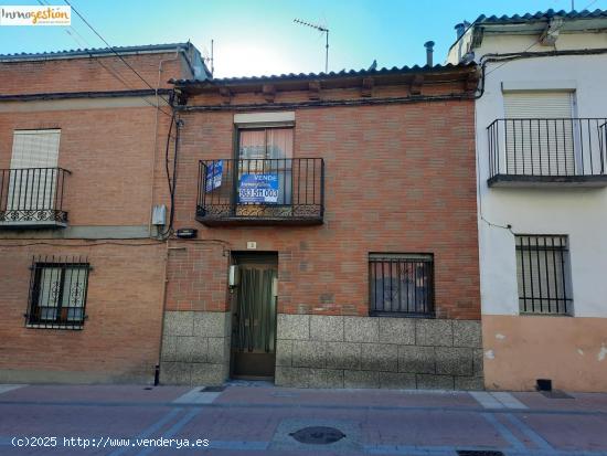 CASA CON PATIO EN EL CENTRO DE TUDELA DE DUERO - VALLADOLID