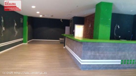 LOCAL COMERCIAL DE 168 M2 EN AV. JUAN CARLOS, I. IBI - ALICANTE