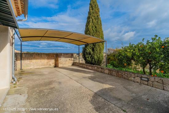 Finca rústica con piscina en entorno natural - BALEARES