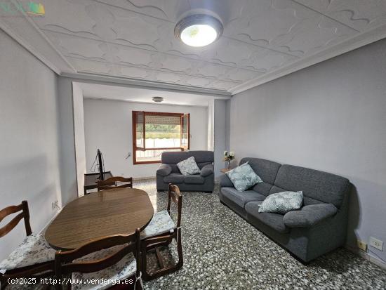  SE VENDE PRIMER PISO CON ASCENSOR EN LA GARROBA - NOVELDA (ALICANTE) - ALICANTE 