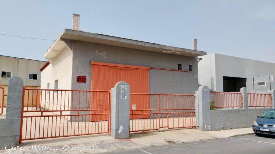  SE VENDE NAVE EN EL POLIGONO INDUSTRIAL CASA GRANDE DE TORREVIEJA - ALICANTE 