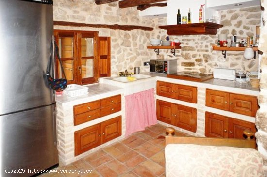 Casa en venta en La Vall de Laguar (Alicante)