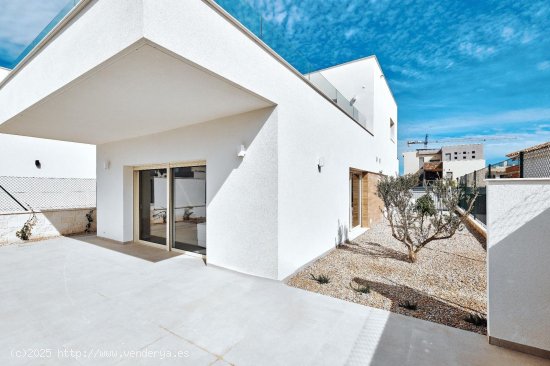 Villa en venta en Los Montesinos (Alicante)