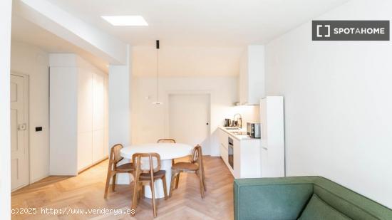 Apartamento amueblado moderno en Carrer de Mònec - BARCELONA