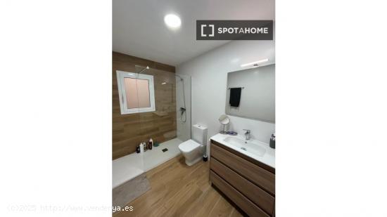 Habitación en piso compartido en terrassa. - BARCELONA