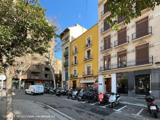 SE VENDE PISO EN PLENO CENTRO SOBRE LA PLAZA SAN MIGUEL - ZARAGOZA