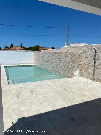  Chalet en alquiler de larga temporada en la zona de Borreguitos - CADIZ 