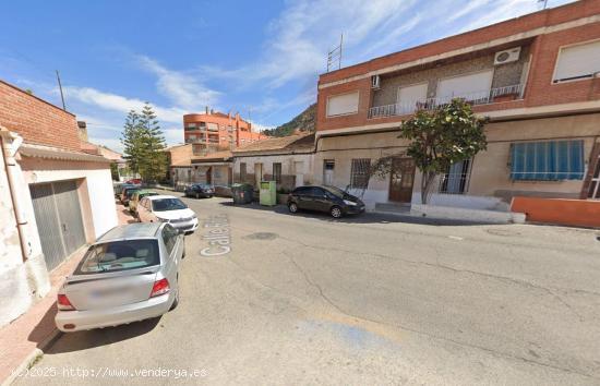 Se vende piso OKUPA en Murcia (Murcia). - MURCIA