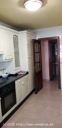 Piso en Venta en Naron La Coruña