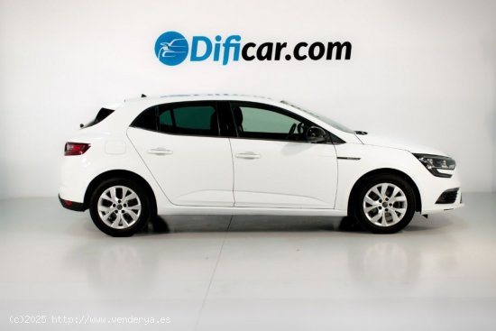 Renault Megane 1.3 TCE140CV LIMITED - Fornells de la Selva