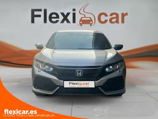 Honda Civic 1.0 I-VTEC TURBO ELEGANCE - Sant Boi de Llobregat