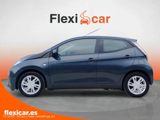 Toyota Aygo 1.0 70 x-play - Santander