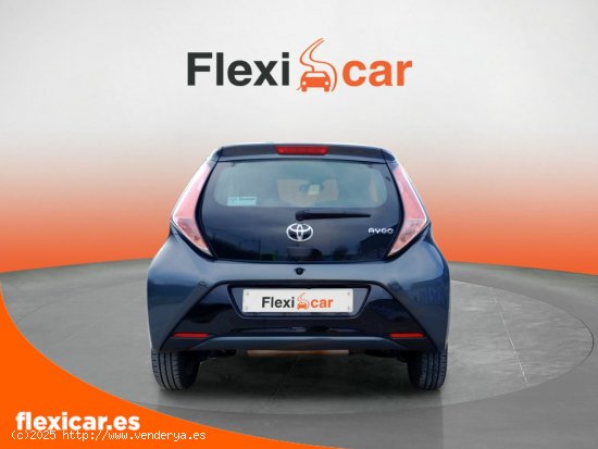 Toyota Aygo 1.0 70 x-play - Santander