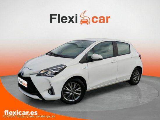 Toyota Yaris 1.5 100H Active Tech - Lugo