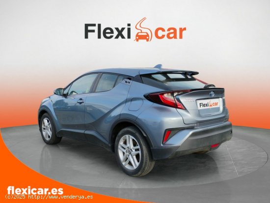 Toyota C-HR 1.8 125H Active - 5P (2022) - Lugo