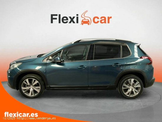 Peugeot 2008 Allure 1.2 PureTech 81KW (110CV) S&S - Málaga