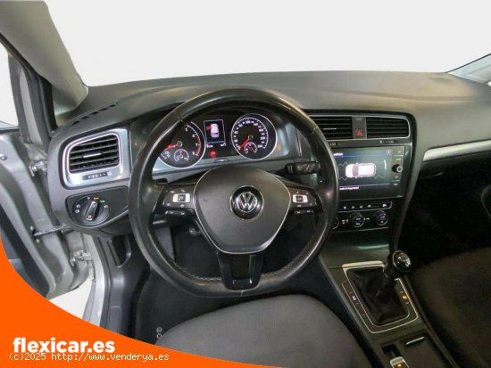 Volkswagen Golf . - Paterna