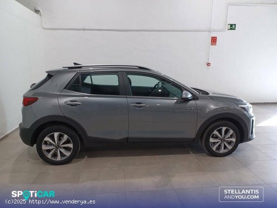 Kia Stonic  1.0 T-GDi 74kW (100CV) MHEV MT Drive - Granada