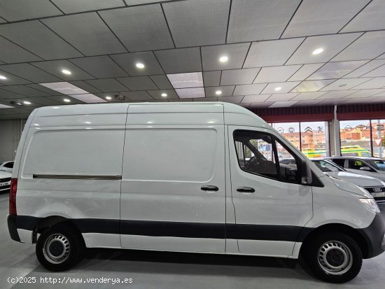 Mercedes Sprinter 311 CDI 114 CV MEDIO 3.5T T. ALTO TD - CUENCA