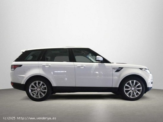 Land-Rover Range Rover Sport 3.0 TDV6 258cv SE - 