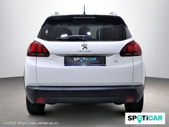 Peugeot 2008 Signature BlueHDi 100 S&S 5 Vel. MAN - 