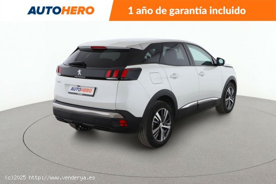 Peugeot 3008 1.2 PureTech Allure - 