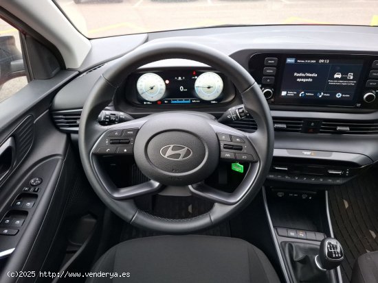 Hyundai i20  FL 1.0 T-GDi 73,5 kW (100 CV) MT6 2WD Blackline - 