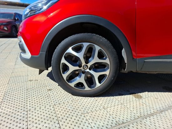 Renault Captur - 