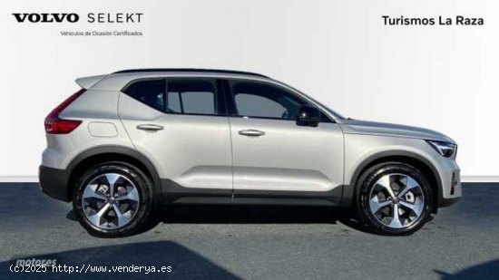 Volvo XC40 todoterreno 2.0 B3 ULTIMATE DARK AUTO 163 5P de 2024 con 1.876 Km por 42.900 EUR. en Sevi