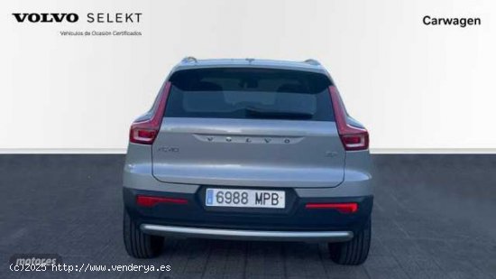 Volvo XC40 2.0 B3 CORE AUTO 5P de 2024 con 27.051 Km por 32.900 EUR. en Vizcaya