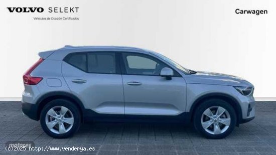 Volvo XC40 2.0 B3 CORE AUTO 5P de 2024 con 27.051 Km por 32.900 EUR. en Vizcaya