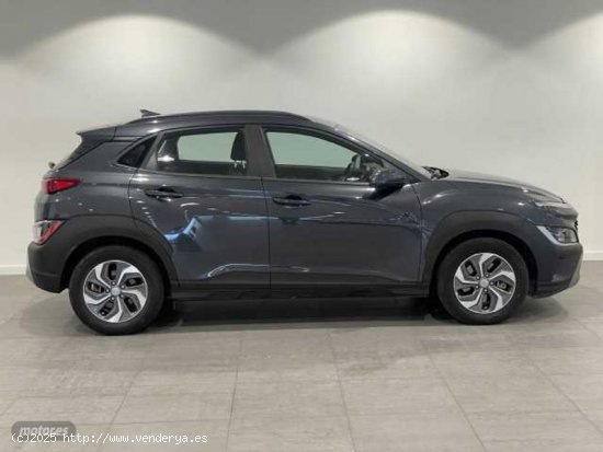 Hyundai Kona 1.6 GDI DT Maxx de 2022 con 53.000 Km por 22.500 EUR. en Barcelona