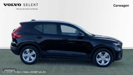 Volvo XC40 2.0 B3 CORE AUTO 5P de 2024 con 26.747 Km por 32.900 EUR. en Vizcaya