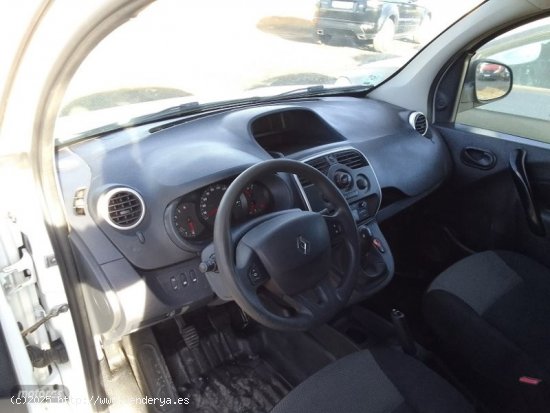 Renault Kangoo FURGON 1.5 DCI 75 CV. de 2019 con 119.000 Km por 7.500 EUR. en Murcia