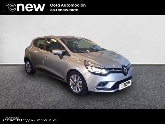 Renault Clio ZEN TCE de 2019 con 92.600 Km por 12.900 EUR. en Madrid