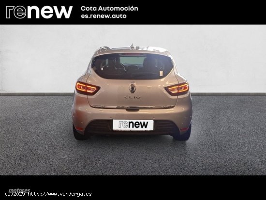 Renault Clio ZEN TCE de 2019 con 92.600 Km por 12.900 EUR. en Madrid