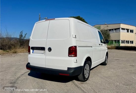 Volkswagen Transporter Furgon Corto TN 2.0 TDI 81kW (110CV) de 2022 con 88.500 Km por 23.890 EUR. en