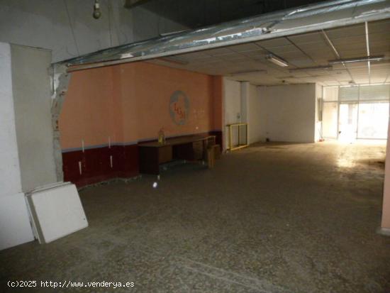 SE  ALQUILA LOCAL COMERCIAL EN ZARANDONA - MURCIA