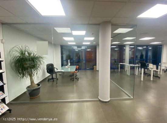 SE VENDE MODERNA OFICINA DE 240M2. - MURCIA