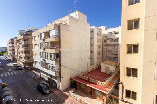 Apartamento Gran Terraza en la Playa del Acequión - ALICANTE