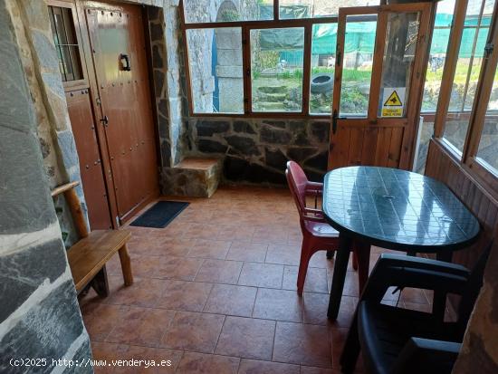 CASA DE PIEDRA CON TERRENO EN VALLE DE RUESGA (CANTABRIA) - CANTABRIA