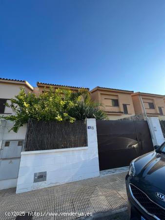 ESTUPENDO CHALET EN LOMAS DE CABO ROIG - ALICANTE