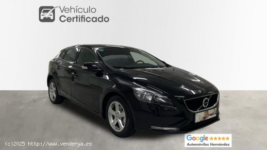 Volvo V40 Kinetic D2 120 c.v - Córdoba