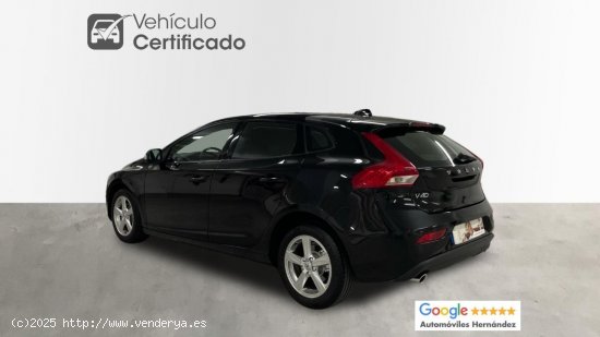 Volvo V40 Kinetic D2 120 c.v - Córdoba