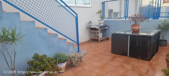 DÚPLEX EN VENTA EN URB. MIRADOR DE AGRIDULCE II, CON PISCINA COMUNITARIA. - MURCIA