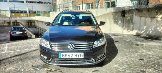 Volkswagen Passat 2.0 TDI VARIANT HIGHLINE - Madrid